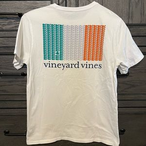 ☘️ Vineyard Vines Men’s SMALL shirt sleeve
